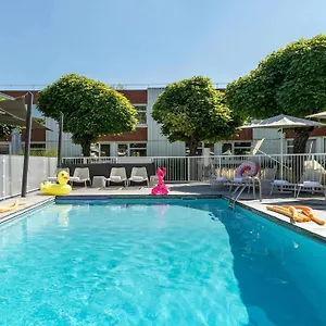https://novotel-lyon-bron.hotels-rhonealpes.com